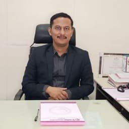 Dr. Nilesh Lomte