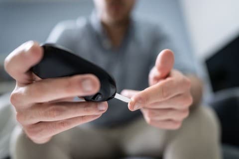 Difference between Glucometer and Lab test Glucose (Sugar) Readings